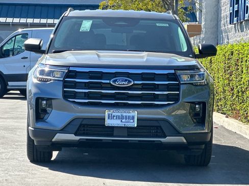 New 2026 Ford Explorer Active image 9
