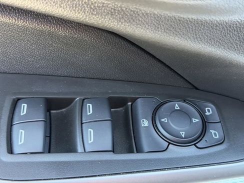 Certified 2024 Chevrolet Trax RS w/ Driver Confidence Package image 19