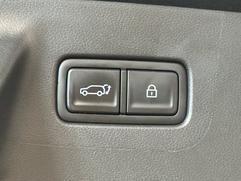 Used 2025 Hyundai Santa Fe SEL AWD/4WD image 13