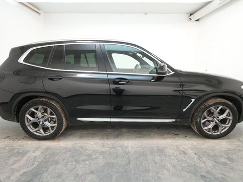Used 2023 BMW X3 xDrive30i w/ Premium Package image 9