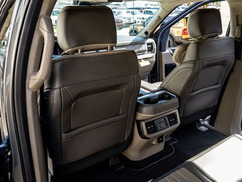 Used 2026 Ford F450 Platinum w/ Platinum Plus Package image 34