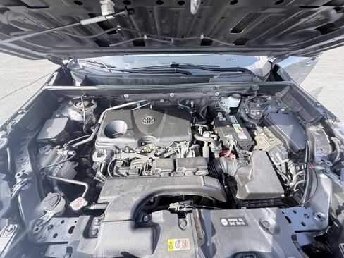 Used 2019 Toyota RAV4 XLE Premium w/ Advanced Technology Package FWD image 18