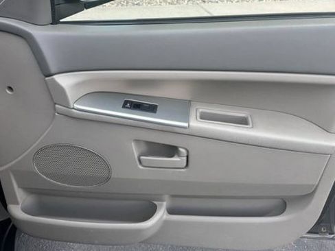 Used 2005 Jeep Grand Cherokee Laredo AWD/4WD image 14