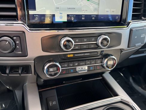 Used 2022 Ford F250 Lariat w/ Lariat Value Package image 30