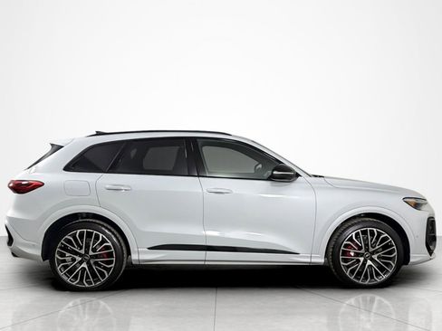 New 2025 Audi SQ5 Premium Plus image 7
