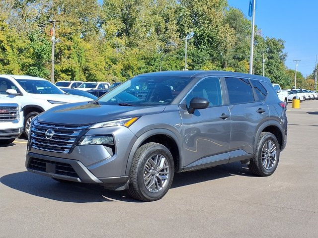 Used 2024 Nissan Rogue S AWD/4WD image 1