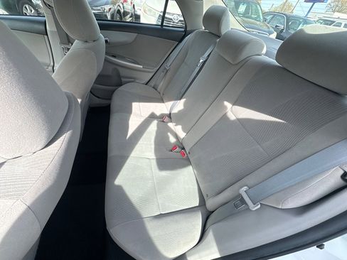 Used 2012 Toyota Corolla LE FWD image 13