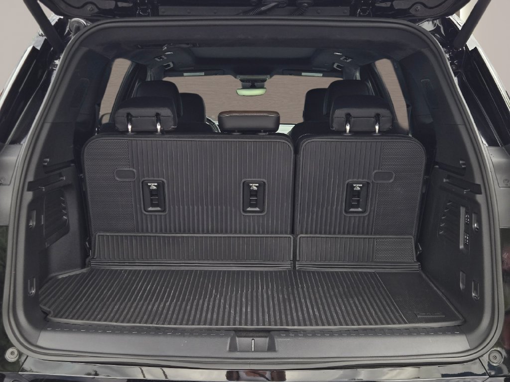 Used 2026 GMC Acadia Denali Ultimate w/ LPO, Floor Liner Package FWD image 14