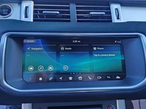 Used 2017 Land Rover Range Rover Evoque SE Premium image 23