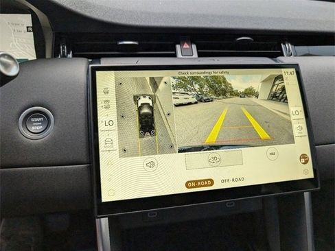 Used 2024 Land Rover Discovery Sport S image 10
