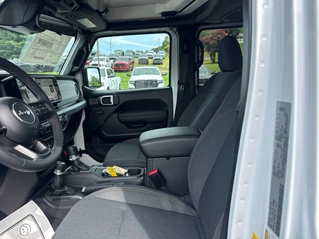 New 2026 Jeep Gladiator Sport AWD/4WD image 14