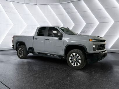Used 2025 Chevrolet Silverado 2500 Custom w/ Custom Value Package