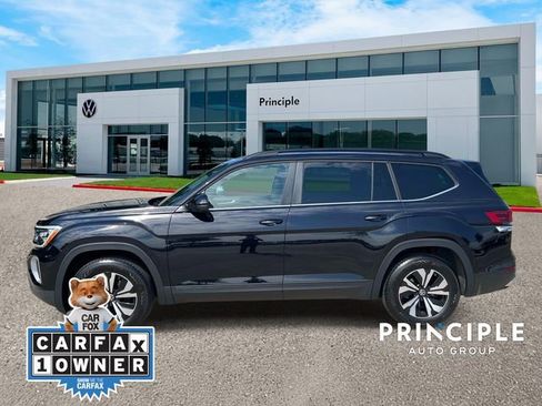 Used 2025 Volkswagen Atlas SE FWD image 6