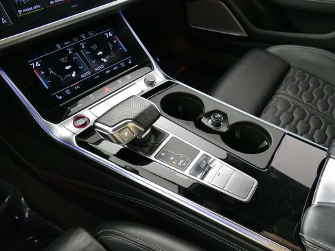 Used 2022 Audi RS 6 AWD/4WD image 19