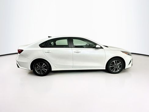 Used 2024 Kia Forte LXS FWD image 10