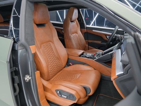 Used 2019 Lamborghini Urus AWD/4WD image 31