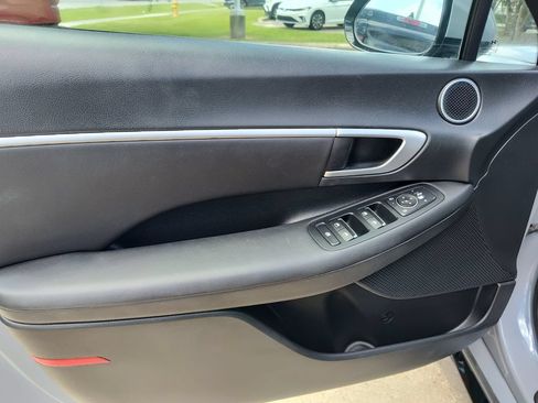 Used 2025 Hyundai Sonata SEL FWD image 18