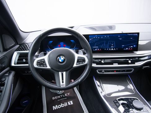 Used 2025 BMW X5 M60i w/ Climate Comfort Package image 40