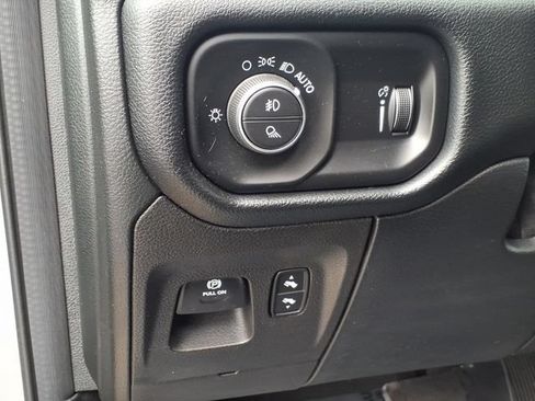 Used 2020 RAM 1500 Big Horn AWD/4WD image 19