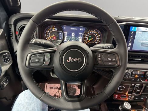 New 2026 Jeep Gladiator Rubicon w/ Steel Bumper Group image 23