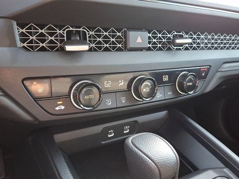 Used 2024 Honda Accord EX image 18