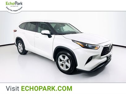 Used 2024 Toyota Highlander LE