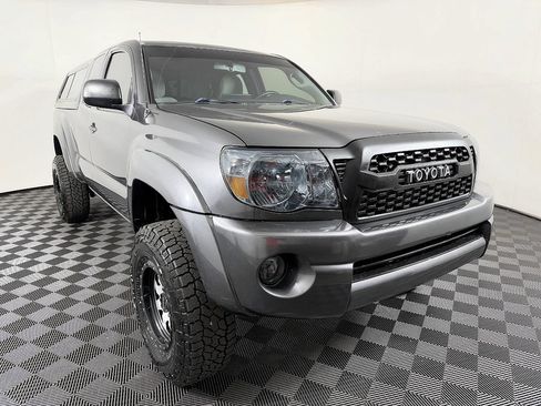 Used 2011 Toyota Tacoma 4x4 Access Cab w/ SR5 Pkg #2 image 5