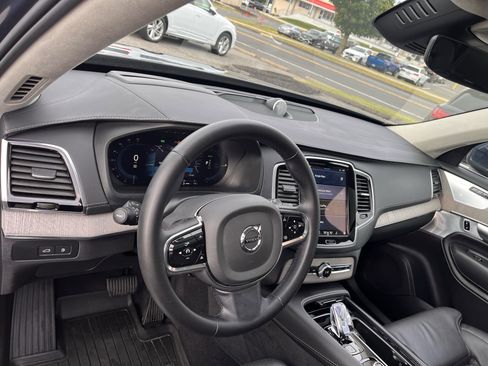 Certified 2024 Volvo XC90 T8 Ultimate image 9
