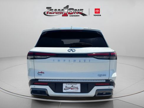 Used 2023 INFINITI QX60 Sensory w/ Vision Package AWD/4WD image 6