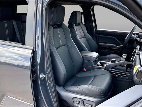 Used 2026 Toyota 4Runner Limited AWD/4WD image 8