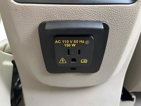 Used 2016 Ford Escape Titanium AWD/4WD image 15