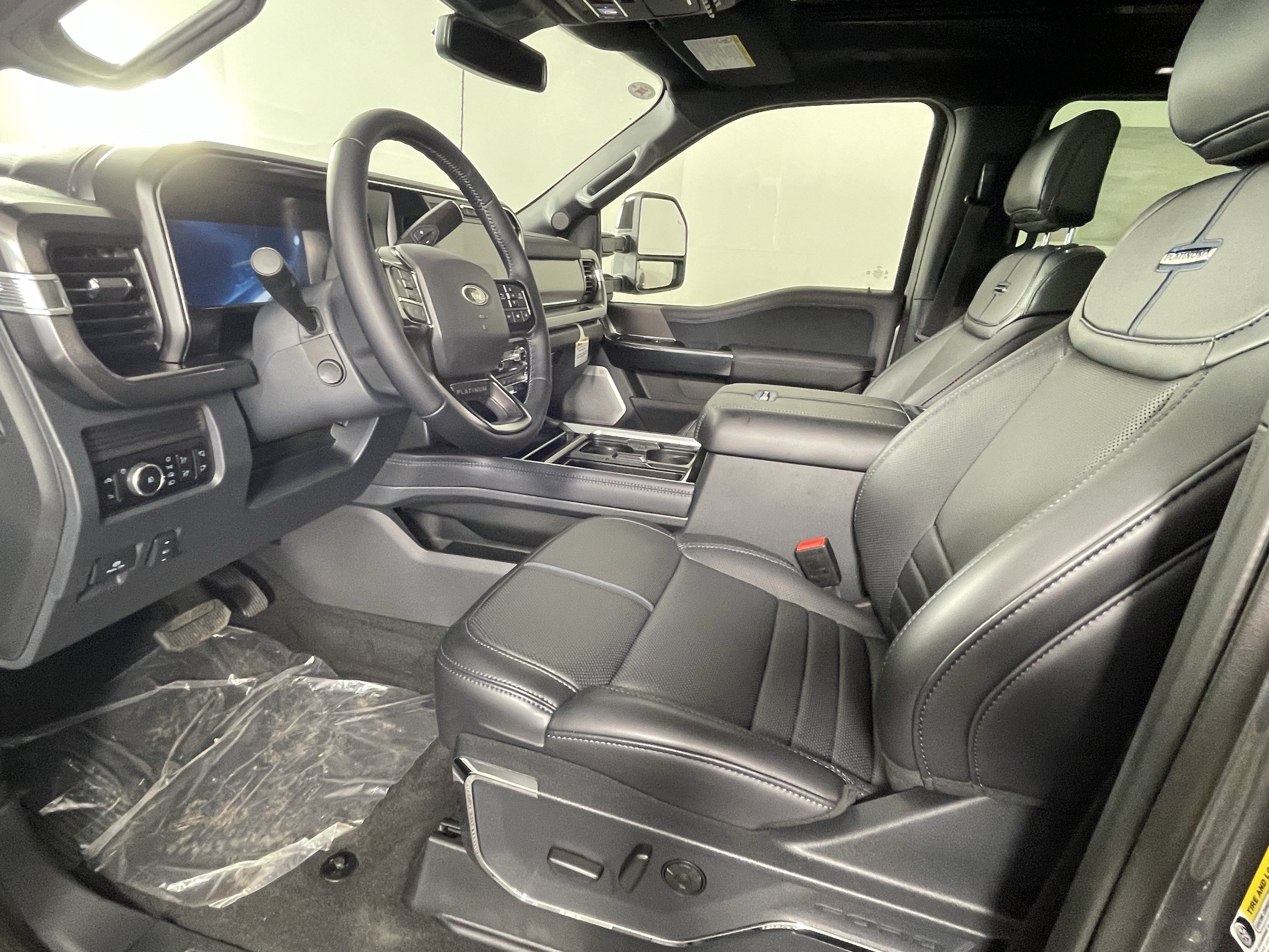 New 2026 Ford F450 Platinum w/ FX4 Off-Road Package AWD/4WD image 9