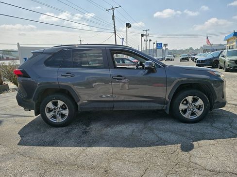 Used 2023 Toyota RAV4 XLE w/ Convenience Package image 8