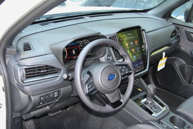 Used 2025 Subaru Forester Premium AWD/4WD image 21