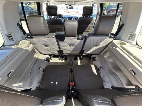Used 2014 Land Rover LR4 HSE LUX image 25