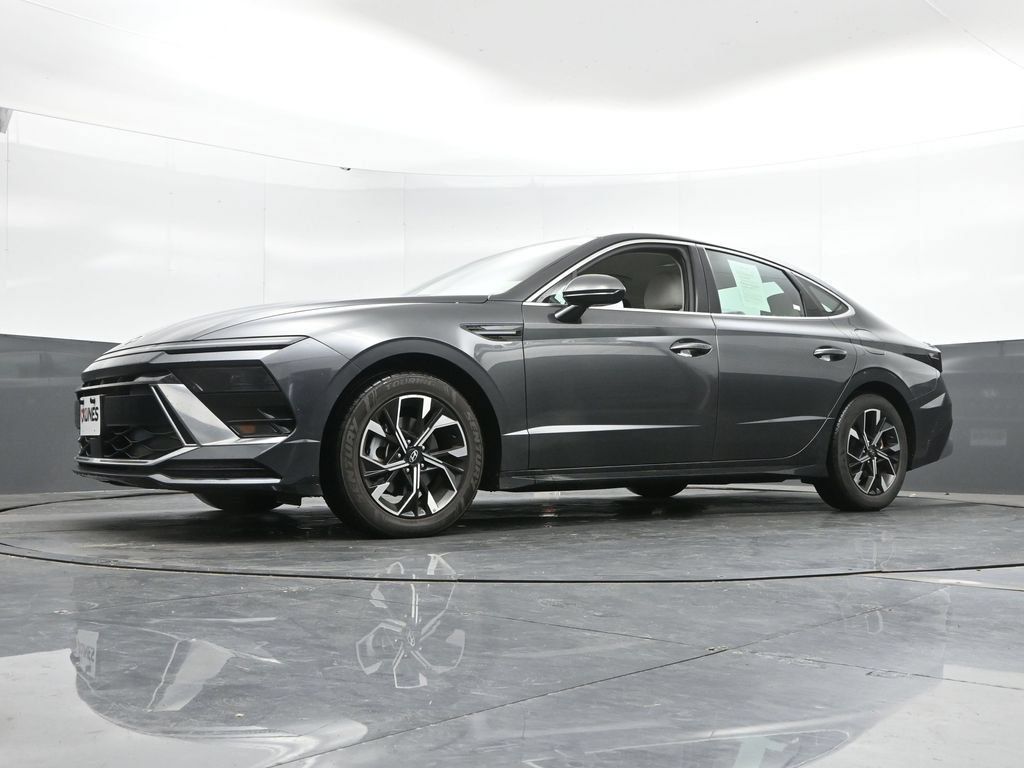 Certified 2025 Hyundai Sonata SEL FWD image 43