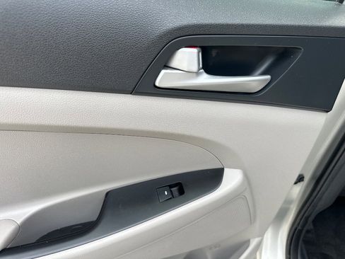 Used 2021 Hyundai Tucson SE FWD image 14