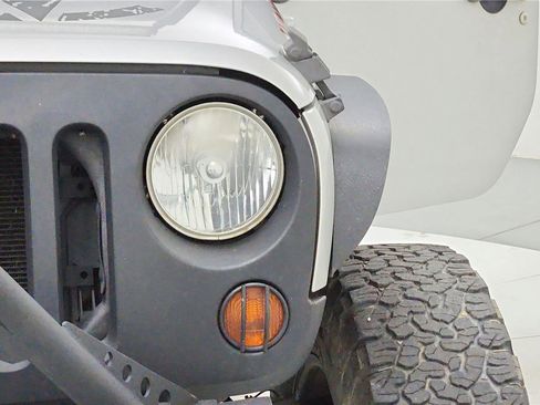 Used 2012 Jeep Wrangler Sport image 39