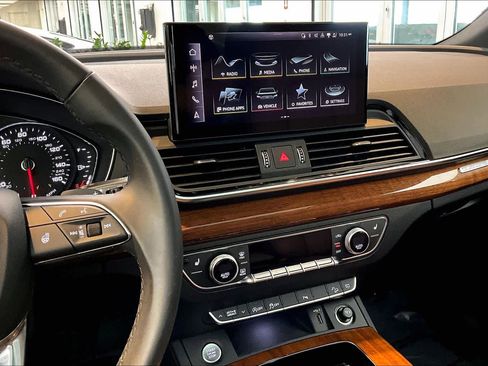 Certified 2023 Audi Q5 2.0T Premium w/ Convenience Package AWD/4WD image 7