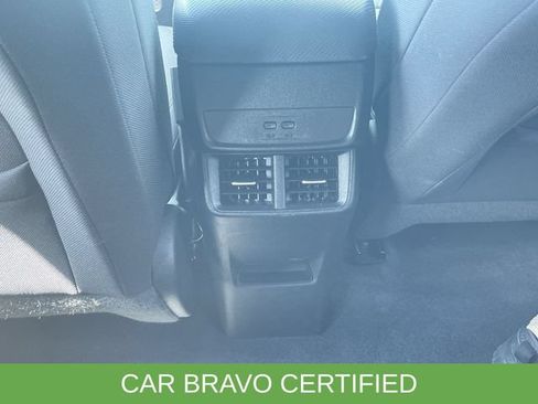Certified 2025 Chevrolet Equinox LT FWD image 21