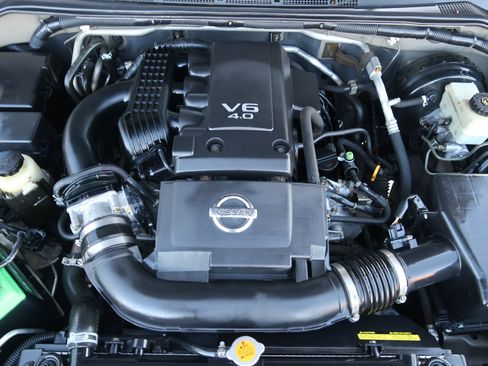 Used 2006 Nissan Xterra S w/ (U01) Utility Pkg image 35