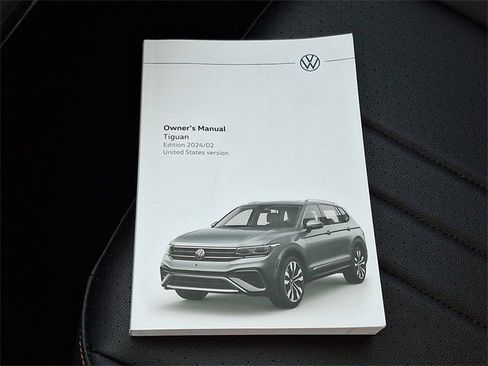 Used 2024 Volkswagen Tiguan Wolfsburg Edition image 26