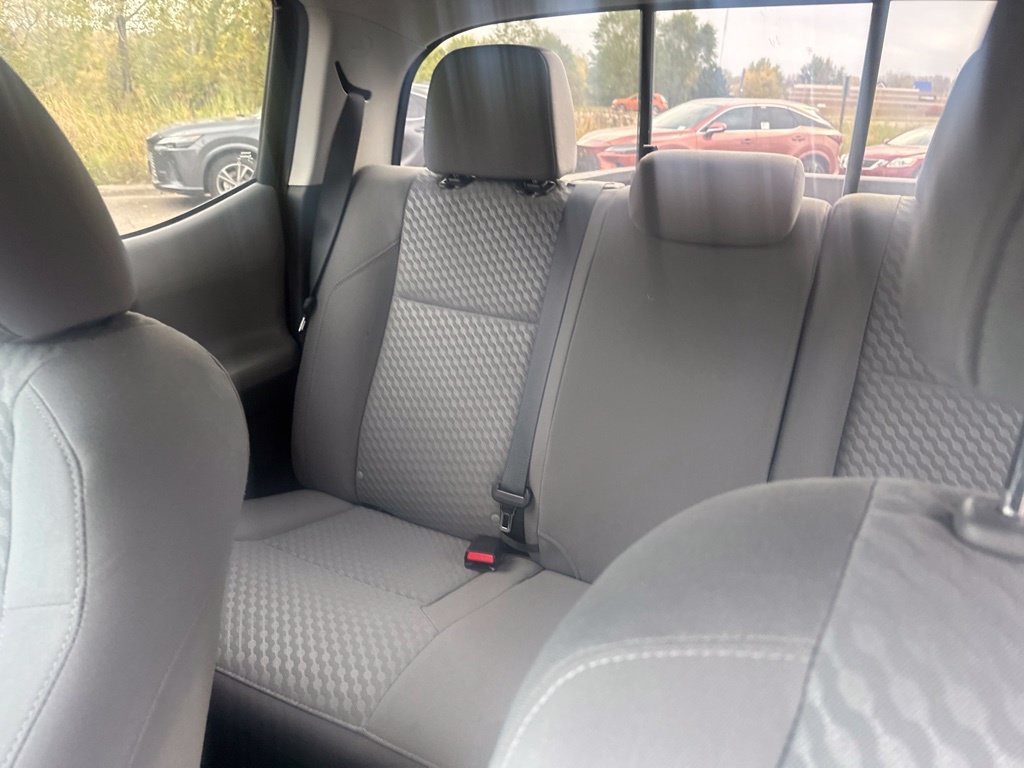 Used 2021 Toyota Tacoma SR5 AWD/4WD image 29