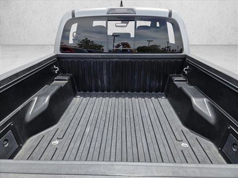 Certified 2018 Toyota Tacoma SR5 RWD image 6