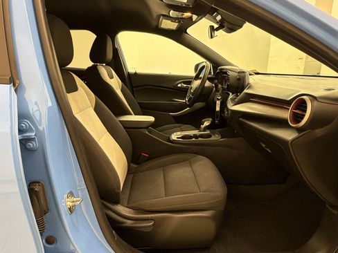 Used 2024 Chevrolet Trax RS w/ Driver Confidence Package FWD image 23