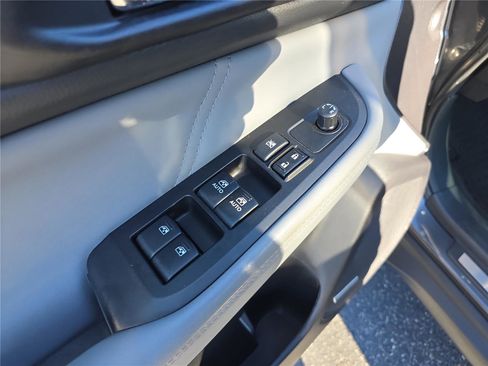 Used 2018 Subaru Outback 3.6R Limited image 20