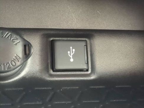 Certified 2022 Toyota RAV4 LE FWD image 20