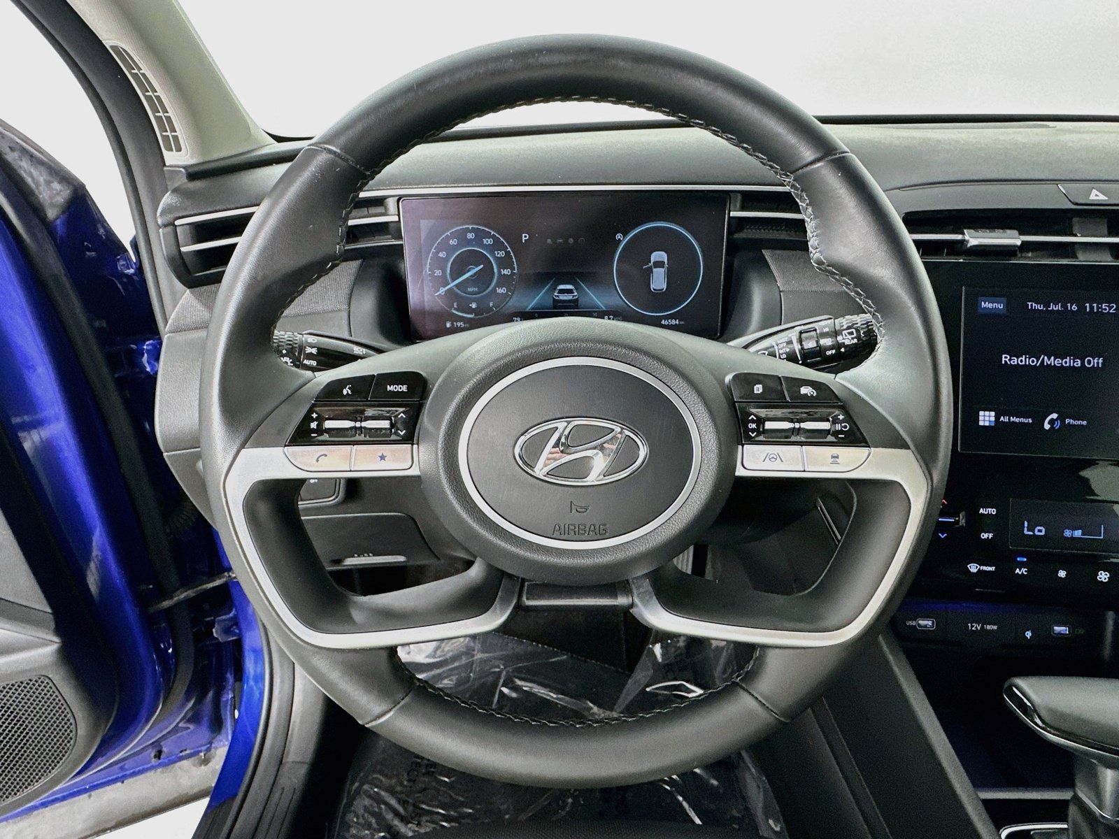 Used 2023 Hyundai Tucson SEL w/ Convenience Package AWD/4WD image 11