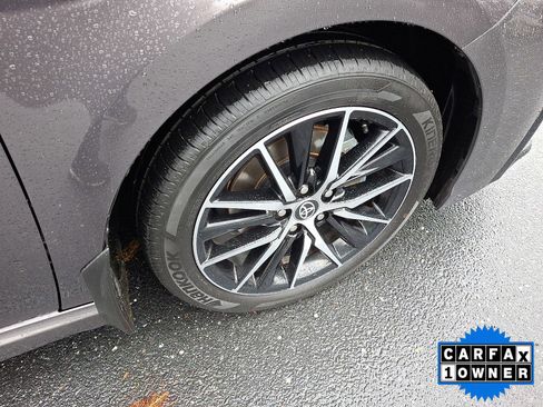 Used 2023 Toyota Camry SE image 10
