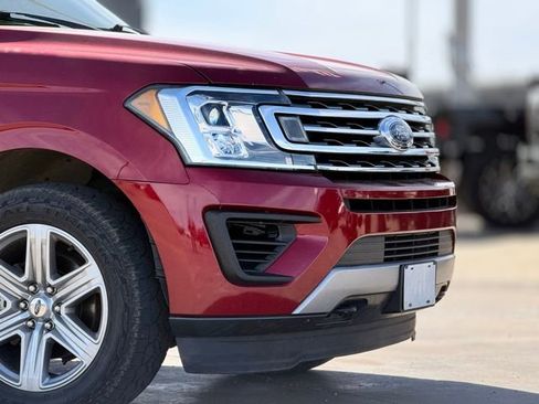 Used 2019 Ford Expedition XLT w/ Equipment Group 202A image 8